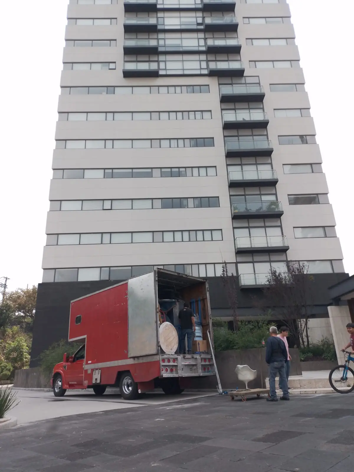 Mudanzas corporativas